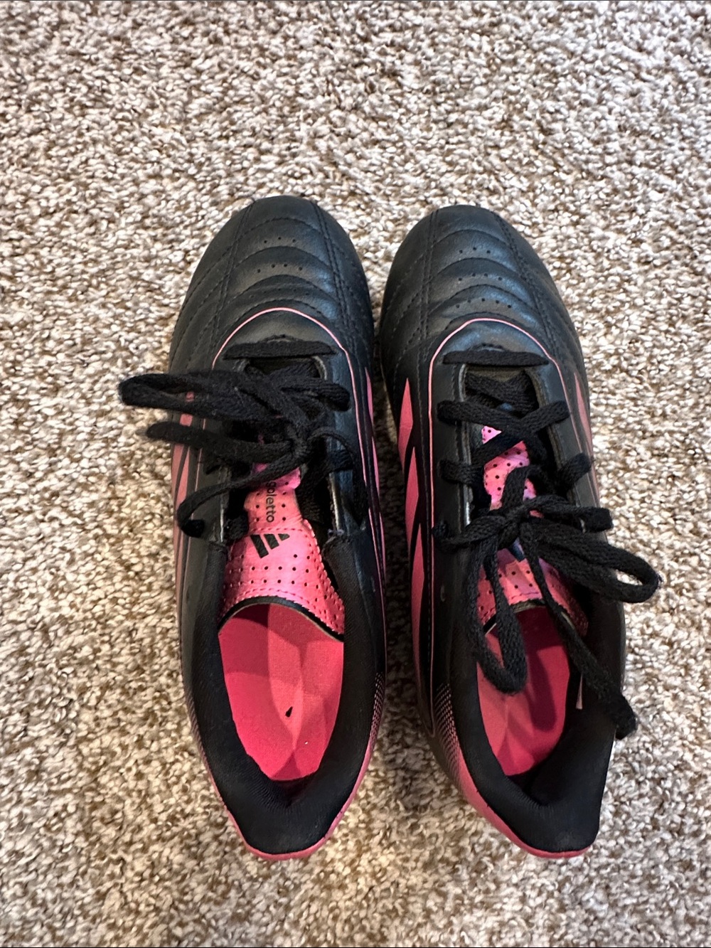 Adidas girls size 3 soccer cleats